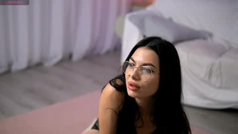 Snapshot of sierravyx chatting on 26, 9, 2025 Maria online show from 26, 9, 2025