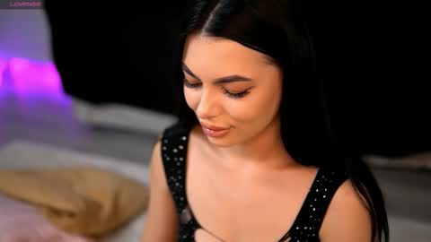 Snapshot of sierravyx chatting on 21, 10, 2025 Maria online show from 21, 10, 2025