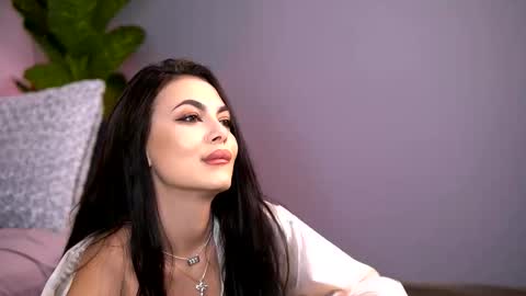 Snapshot of sierravyx chatting on 3, 12, 2025 Maria online show from 3, 12, 2025