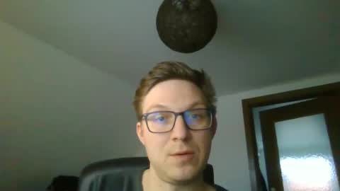 Snapshot of silent_control93 chatting on 2, 1, 2025 silent_control93 online show from 2, 1, 2025