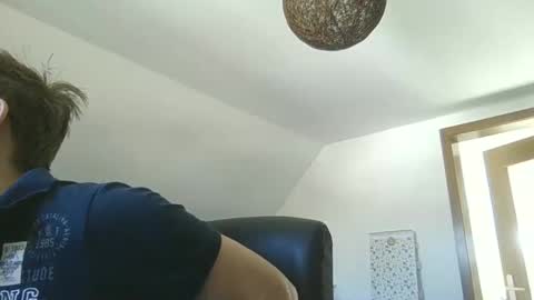 Snapshot of silent_control93 chatting on 5, 3, 2025 silent_control93 online show from 5, 3, 2025