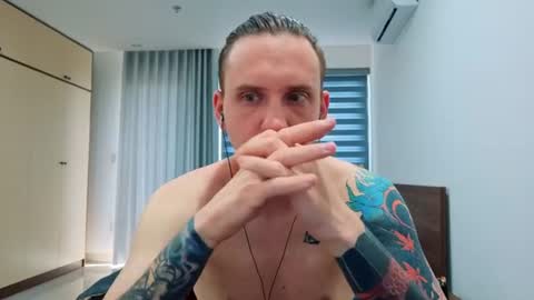 silent_stitch online show from 27, 6, 2026