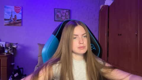 Snapshot of silksinner_ chatting on 12, 5, 2026 Erica online show from 12, 5, 2026