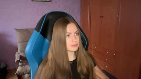 Snapshot of silksinner_ chatting on 29, 5, 2026 Erica online show from 29, 5, 2026