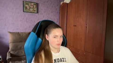 Snapshot of silksinner_ chatting on 26, 6, 2026 Erica online show from 26, 6, 2026