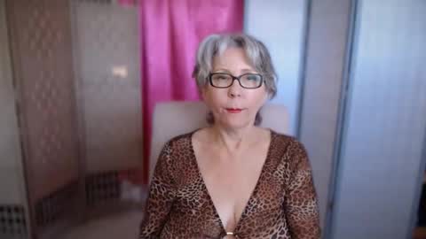 petra daniels online show from 31, 10, 2025