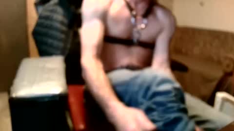 Snapshot of silkynylon77 chatting on 16, 1, 2025 tom online show from 16, 1, 2025