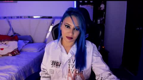 Snapshot of silver_jinx chatting on 2, 1, 2025 powder online show from 2, 1, 2025