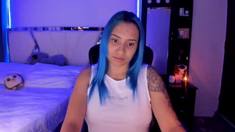 Snapshot of silver_jinx chatting on 1, 2, 2025 powder online show from 1, 2, 2025