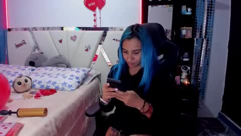 Snapshot of silver_jinx chatting on 14, 2, 2025 powder online show from 14, 2, 2025