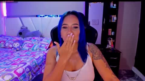 Snapshot of silver_jinx chatting on 22, 2, 2026 powder online show from 22, 2, 2026