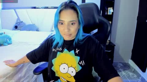 Snapshot of silver_jinx chatting on 12, 4, 2026 powder online show from 12, 4, 2026