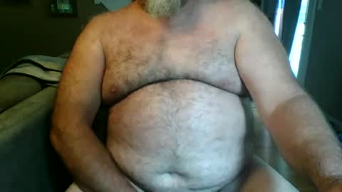 Snapshot of silverdadbod26 chatting on 27, 6, 2026 silverdadbod26 online show from 27, 6, 2026