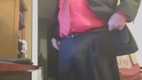 Snapshot of silverdaddy_1955 chatting on 12, 10, 2025 Daddy Bear online show from 12, 10, 2025