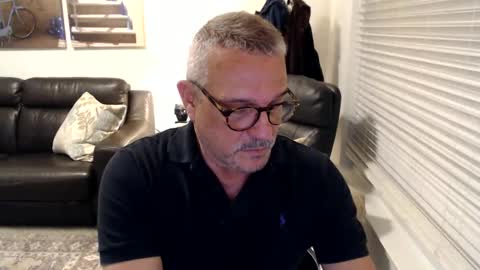 Snapshot of silveroli187 chatting on 17, 9, 2025 silveroli187 online show from 17, 9, 2025