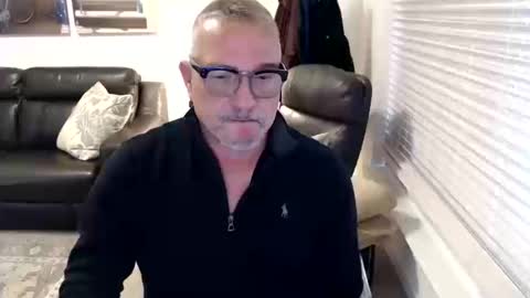 Snapshot of silveroli187 chatting on 16, 10, 2025 silveroli187 online show from 16, 10, 2025