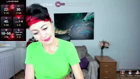 Silvia Wallec online show from 10, 11, 2025