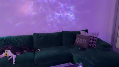 Snapshot of simansays chatting on 14, 12, 2025 Spencer MArxx online show from 14, 12, 2025