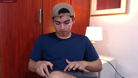 Snapshot of simon__lambert chatting on 12, 6, 2026 simon__lambert online show from 12, 6, 2026