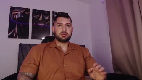 Simon online show from 4, 3, 2025