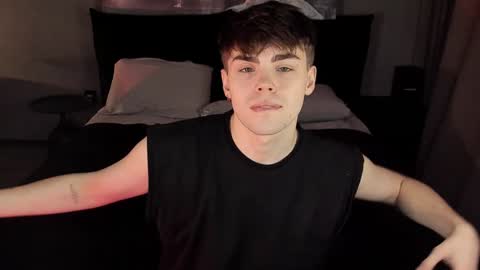 Snapshot of simonwnl chatting on 4, 12, 2024 Simon online show from 4, 12, 2024