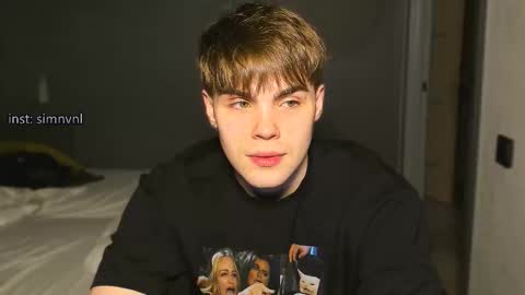 Snapshot of simonwnl chatting on 27, 11, 2025 Simon online show from 27, 11, 2025