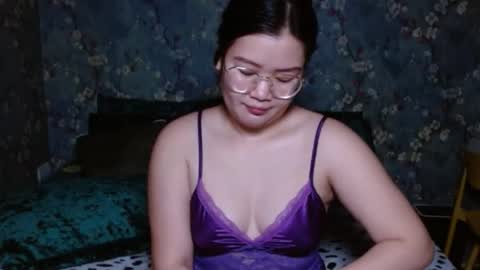 Snapshot of simply_niki chatting on 3, 6, 2026 zia online show from 3, 6, 2026
