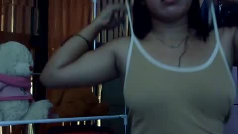 Snapshot of simply_y0urs chatting on 22, 10, 2025 simply_y0urs online show from 22, 10, 2025