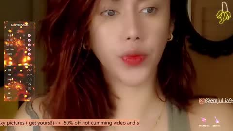 Snapshot of simplyjullia chatting on 27, 1, 2025 online show from 27, 1, 2025