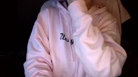 Sindra online show from 12, 1, 2025