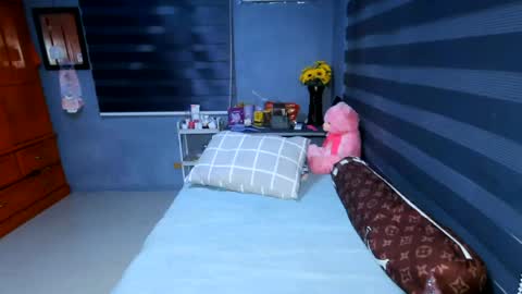 sinfullwife6969 online show from 25, 6, 2026