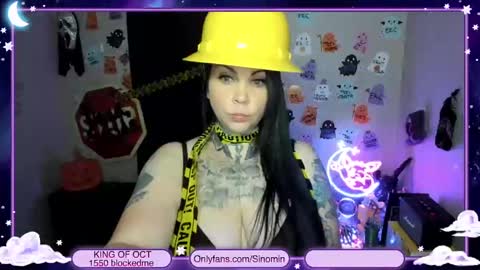 Snapshot of sinominx chatting on 25, 10, 2025 Sinomin online show from 25, 10, 2025