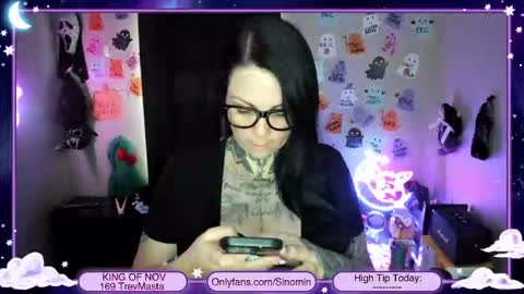 Snapshot of sinominx chatting on 5, 11, 2025 Sinomin online show from 5, 11, 2025