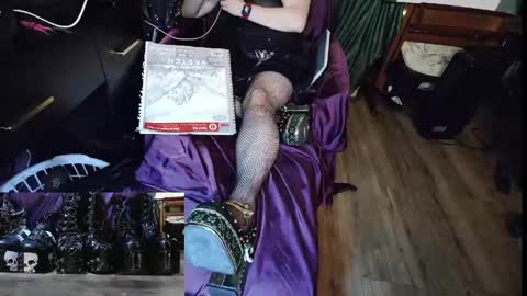 Snapshot of sinstresshemlock chatting on 13, 4, 2026 Sinstress hemlock online show from 13, 4, 2026