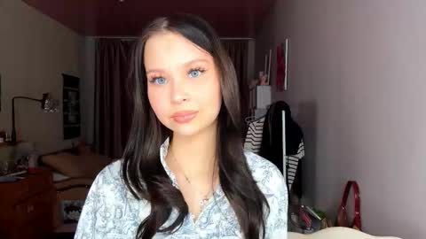 Emma online show from 17, 11, 2025