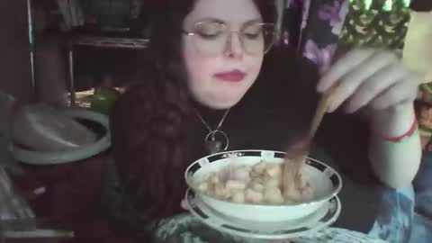 Siofra online show from 10, 3, 2025