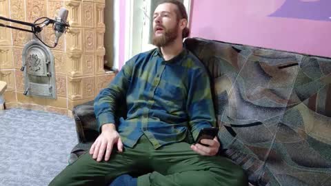 Snapshot of sir_pelo_iv chatting on 18, 11, 2025 I am The Fourth and only Sir. Pelo online show from 18, 11, 2025