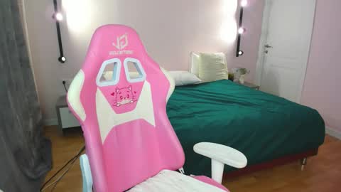 Sheils online show from 6, 10, 2025