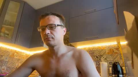 Snapshot of sirena2025 chatting on 8, 9, 2025 sirena2025 online show from 8, 9, 2025