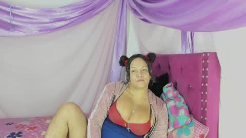 Sirena Fuentes online show from 24, 9, 2025