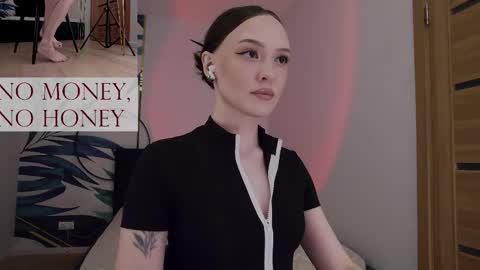 Snapshot of sirenaswhisper chatting on 23, 4, 2026 Goddess Sirena online show from 23, 4, 2026