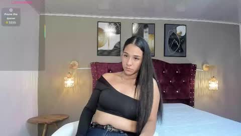 Sirenmoonn online show from 10, 1, 2026