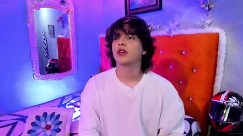 Snapshot of sirius_angels chatting on 4, 12, 2024 Sirius angels online show from 4, 12, 2024