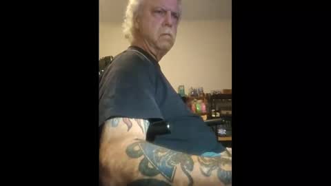 Snapshot of sirlancealot10011 chatting on 1, 10, 2025 steve online show from 1, 10, 2025