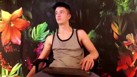 Snapshot of sirreedy chatting on 23, 11, 2025 SirReedy online show from 23, 11, 2025