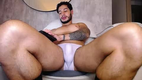 Snapshot of sirs_papi chatting on 10, 1, 2025 Call me papi online show from 10, 1, 2025