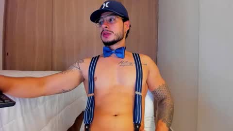 Snapshot of sirs_papi chatting on 17, 12, 2025 Call me papi online show from 17, 12, 2025