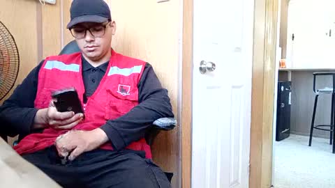 Snapshot of sirtortula chatting on 18, 1, 2025 sirtortula online show from 18, 1, 2025