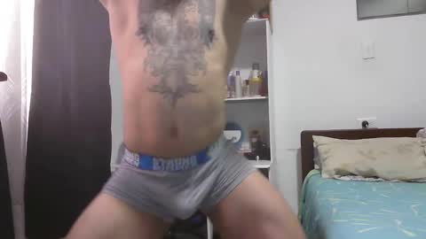 Snapshot of siryus_x chatting on 3, 1, 2025 siryus_x online show from 3, 1, 2025