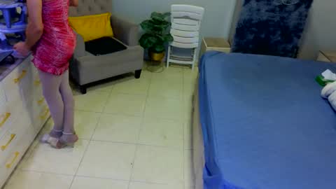 D i f a  Ana Arbeh shemale online show from 25, 3, 2026